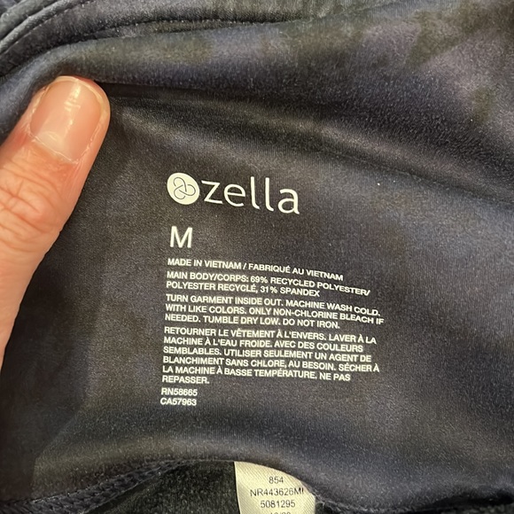 Zella Workout Set - large top med bottom - Picture 6 of 6